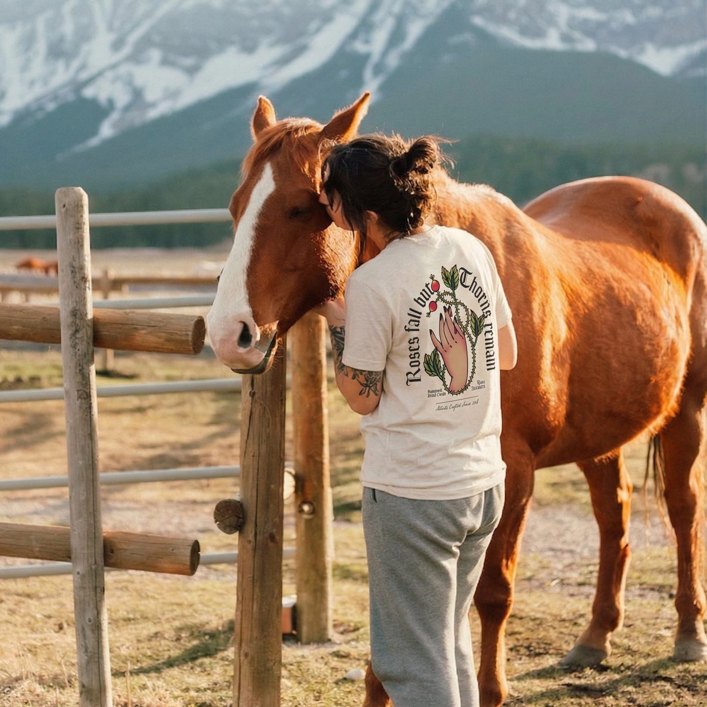 Wild Rose Thorns Tee - Vintage Cream